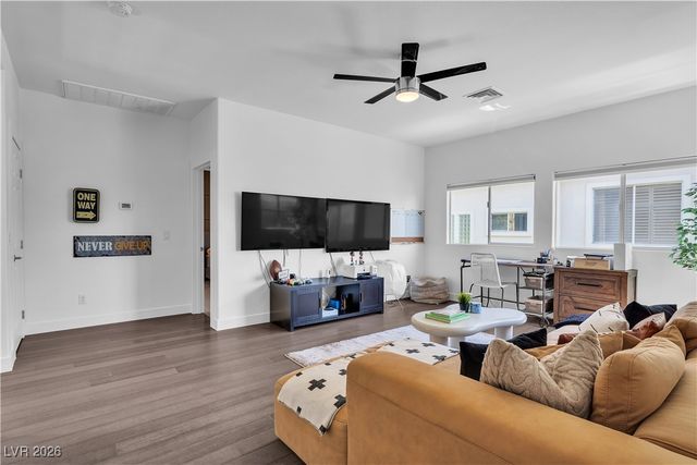 9040 Thornbury Lane, Las Vegas, NV 89134