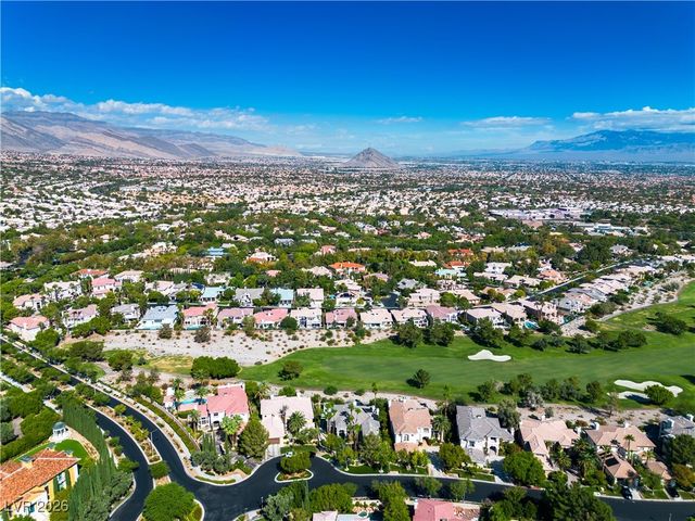 9040 Thornbury Lane, Las Vegas, NV 89134