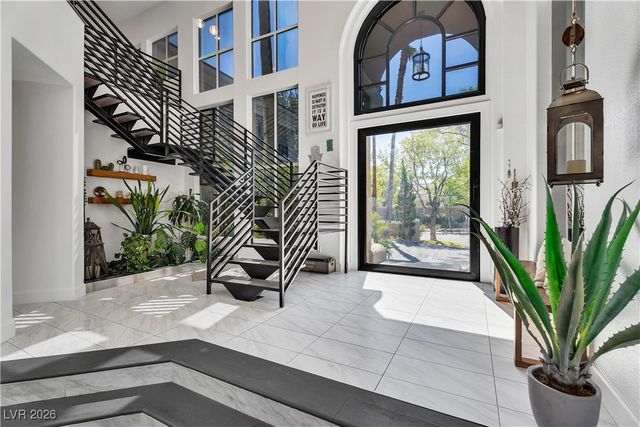 9040 Thornbury Lane, Las Vegas, NV 89134