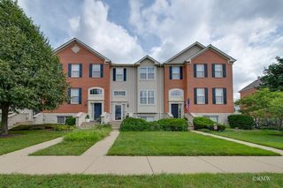 1618 Thornbury Drive 122-4, Bartlett, IL 60103