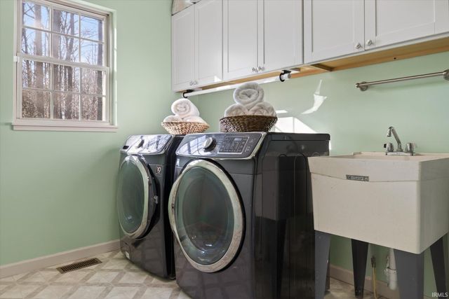 6035 E Nehrt Road, Bloomington, IN 47408