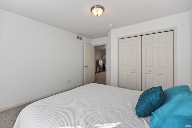 6035 E Nehrt Road, Bloomington, IN 47408