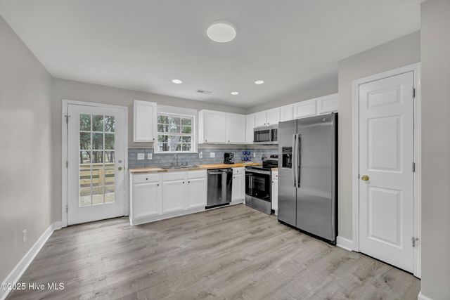 2571 Bellamy Drive SW, Supply, NC 28462