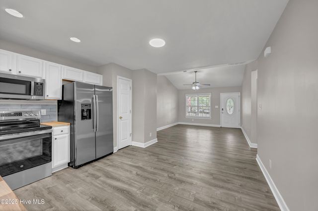 2571 Bellamy Drive SW, Supply, NC 28462