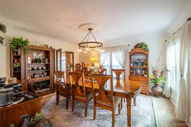 208 W Rockwell Street, Fenton, MI 48430