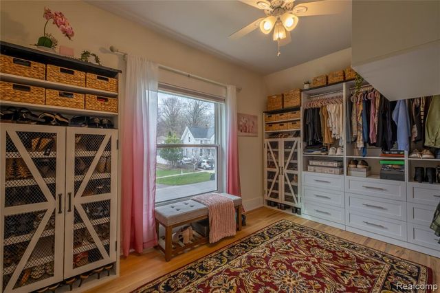208 W Rockwell Street, Fenton, MI 48430