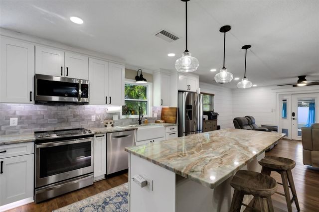 1319 EDGEWATER BEACH DRIVE, Lakeland, FL 33805