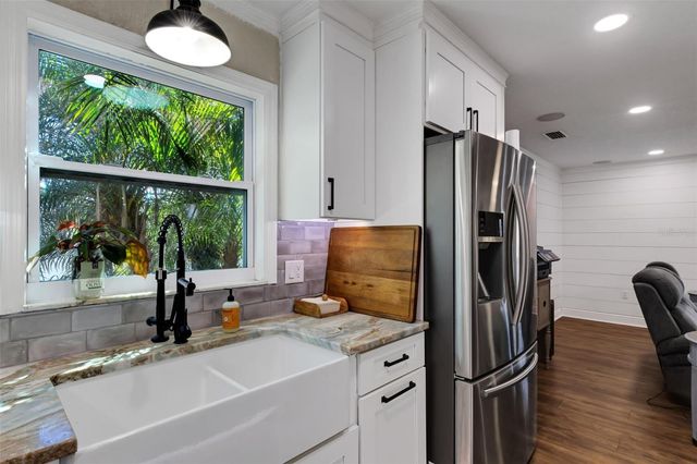 1319 EDGEWATER BEACH DRIVE, Lakeland, FL 33805