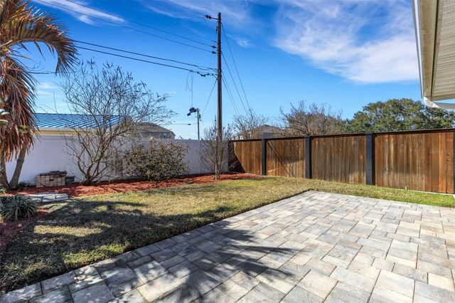 1319 EDGEWATER BEACH DRIVE, Lakeland, FL 33805