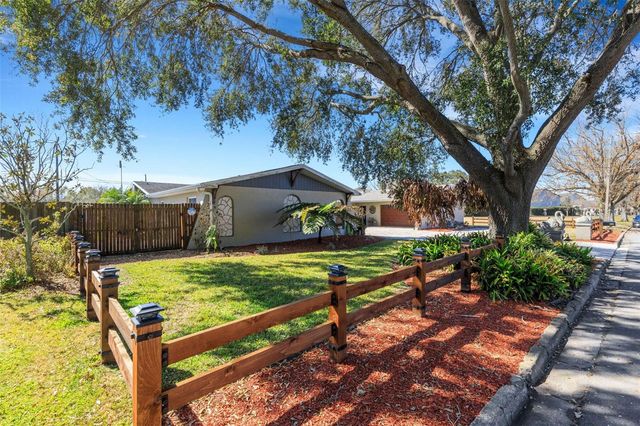 1319 EDGEWATER BEACH DRIVE, Lakeland, FL 33805