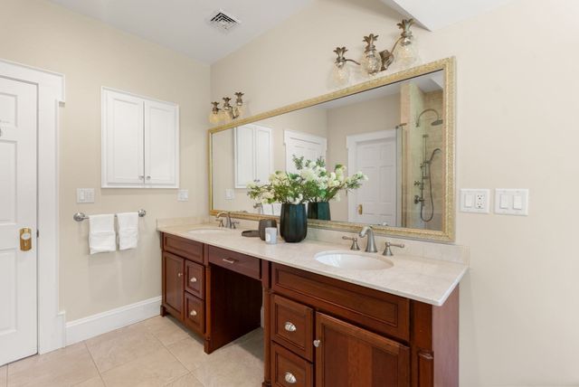 1 Kenilworth Circle, Wellesley, MA 02482