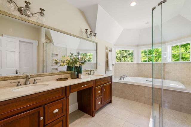 1 Kenilworth Circle, Wellesley, MA 02482