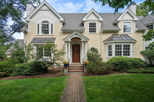 1 Kenilworth Circle, Wellesley, MA 02482