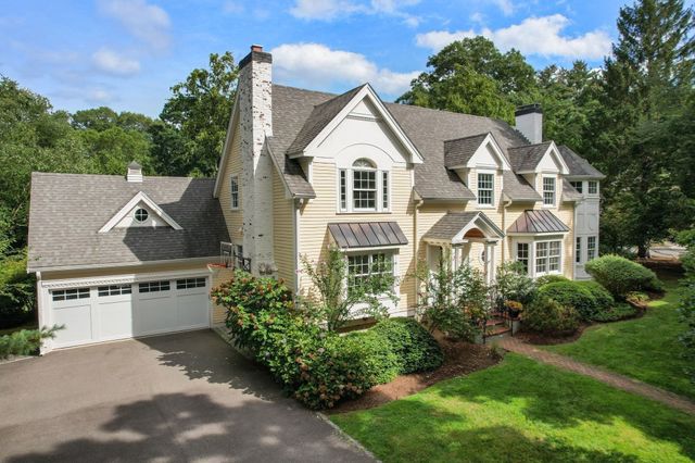 1 Kenilworth Circle, Wellesley, MA 02482
