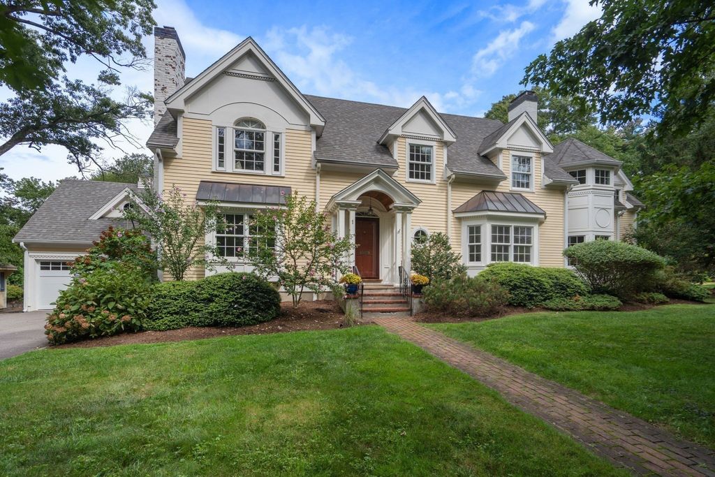 1 Kenilworth Circle, Wellesley, MA 02482