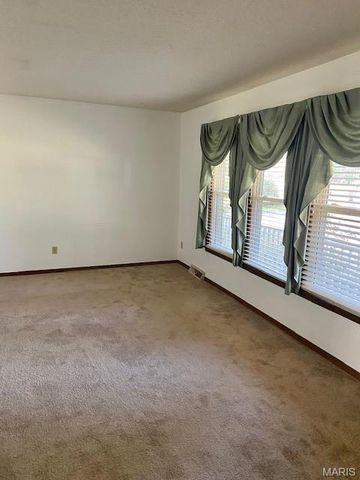 1001 S One Mile Road, Dexter, MO 63841