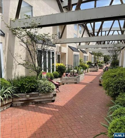 151 Liberty Street 9, Little Ferry, NJ 07643