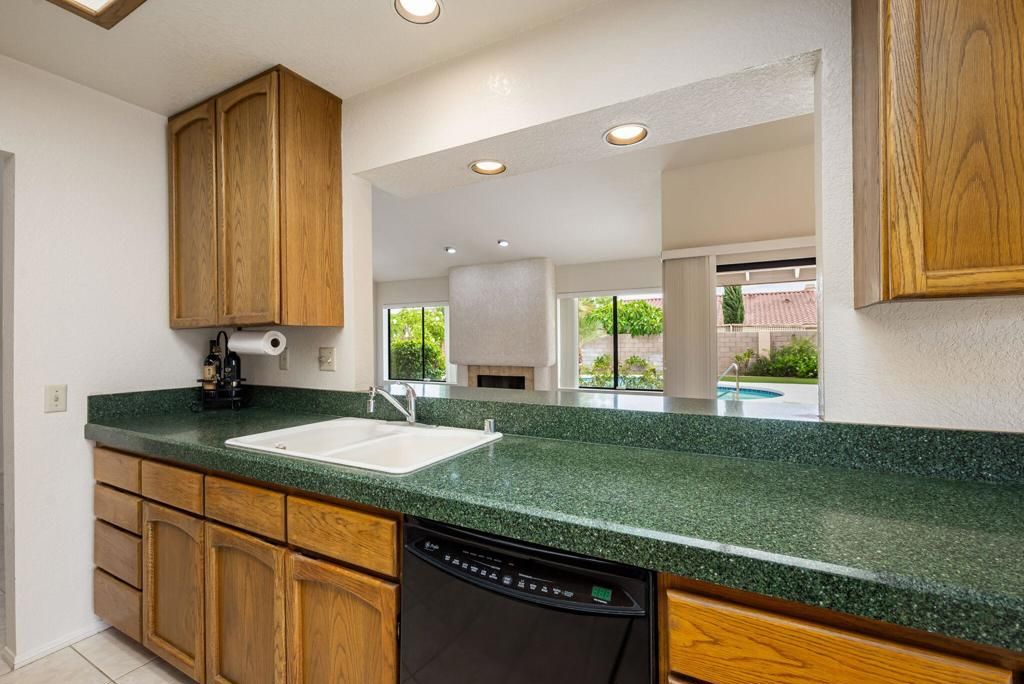 Image 15 of property listing at 79580 Port Royal Avenue, Bermuda Dunes, CA 92203