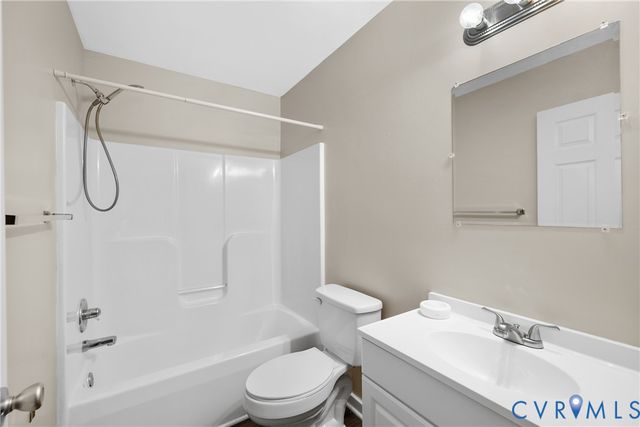 3320 Duke Rd, Powhatan, VA 23139