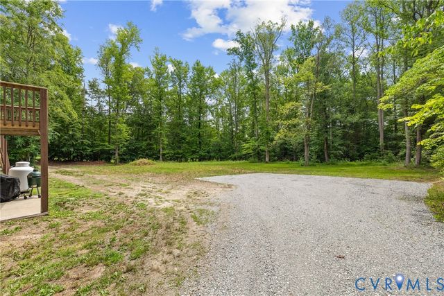 3320 Duke Rd, Powhatan, VA 23139