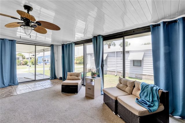 729 Gladiolus Drive, Sebastian, FL 32976