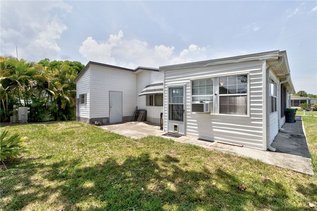 729 Gladiolus Drive, Sebastian, FL 32976