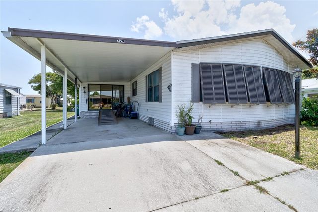 729 Gladiolus Drive, Sebastian, FL 32976