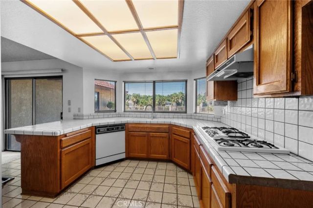 6304 Glen Aire Avenue, Riverside, CA 92506