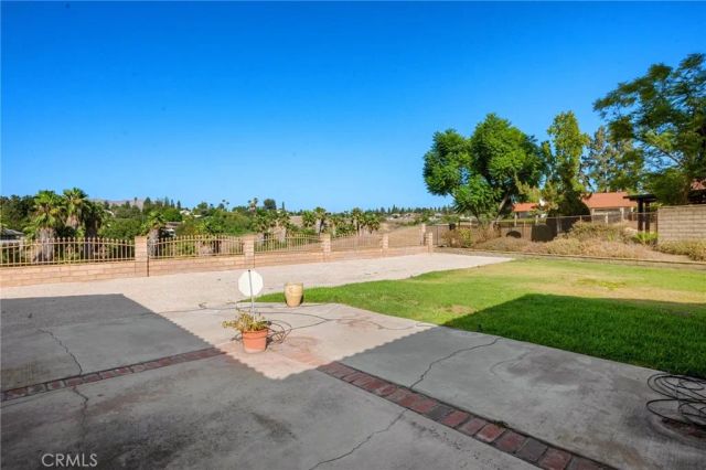 6304 Glen Aire Avenue, Riverside, CA 92506