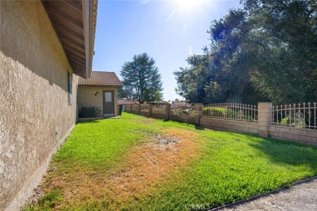 6304 Glen Aire Avenue, Riverside, CA 92506