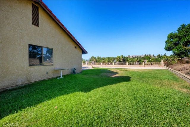 6304 Glen Aire Avenue, Riverside, CA 92506