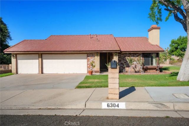 6304 Glen Aire Avenue, Riverside, CA 92506