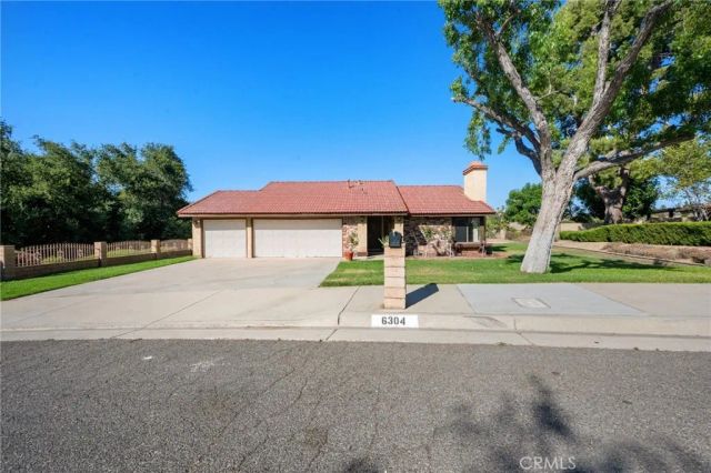 6304 Glen Aire Avenue, Riverside, CA 92506