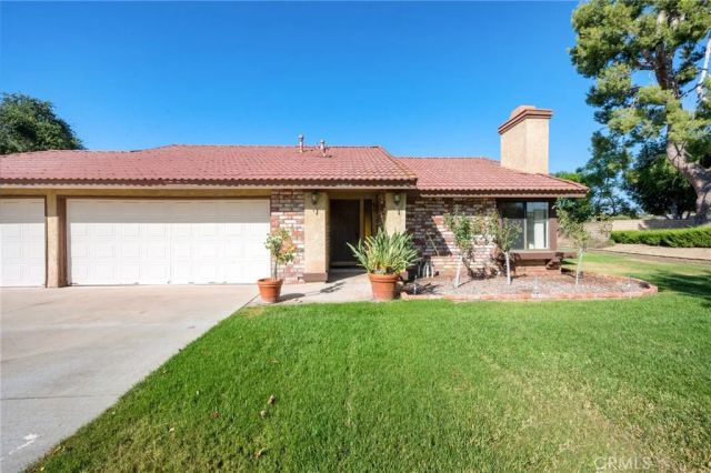 6304 Glen Aire Avenue, Riverside, CA 92506