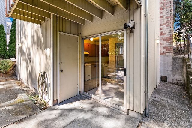 1145 N 93rd Street, Seattle, WA 98103