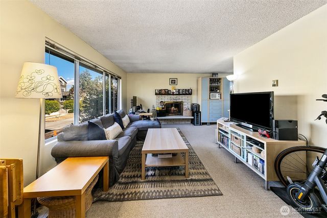 1145 N 93rd Street, Seattle, WA 98103