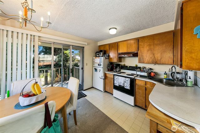 1145 N 93rd Street, Seattle, WA 98103