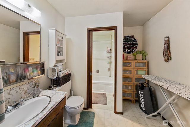 1145 N 93rd Street, Seattle, WA 98103