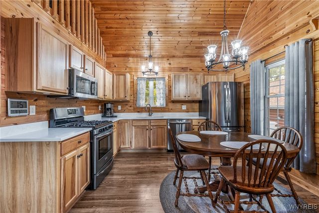 3301 Hess Road, Newfane, NY 14094