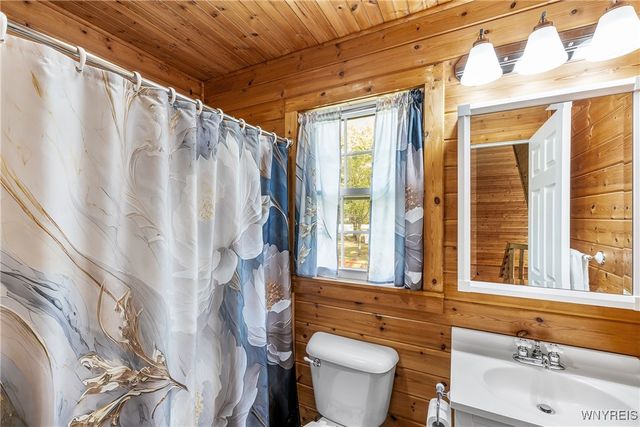 3301 Hess Road, Newfane, NY 14094