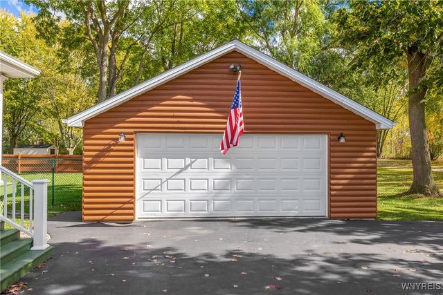 3301 Hess Road, Newfane, NY 14094