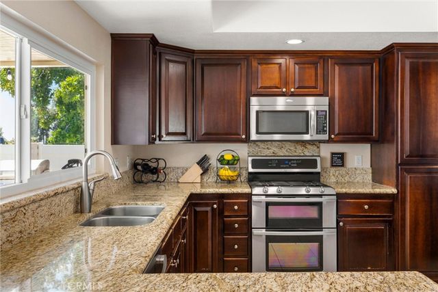 1502 N Albright Ave, Upland, CA 91786