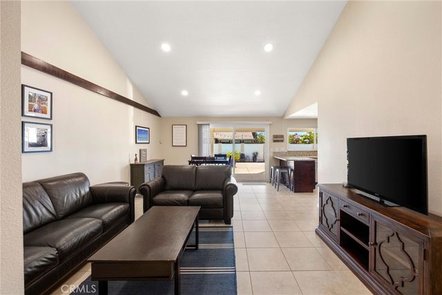 1502 N Albright Ave, Upland, CA 91786