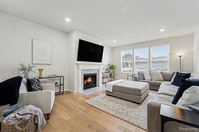 6109 Kingsley Court, Clarkston, MI 48346