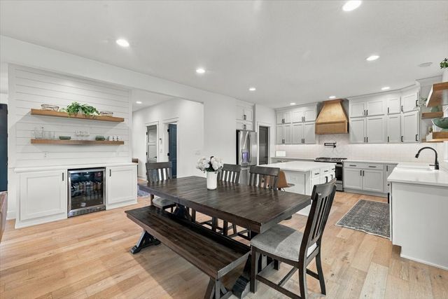 1111 NW Boulder Drive, Ankeny, IA 50023