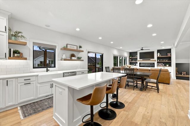 1111 NW Boulder Drive, Ankeny, IA 50023