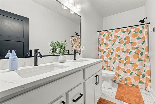 1111 NW Boulder Drive, Ankeny, IA 50023
