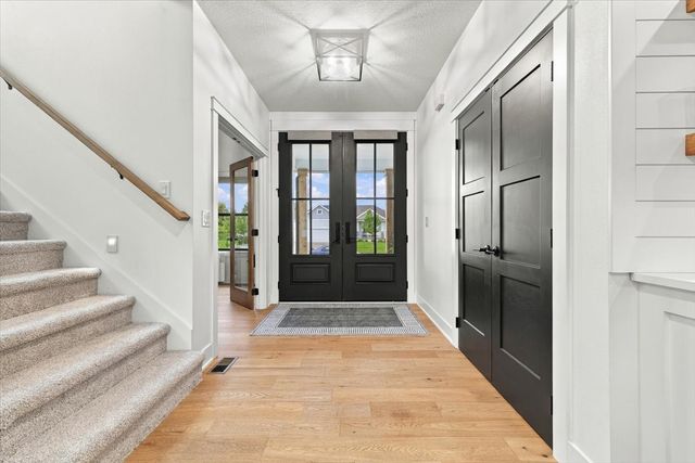1111 NW Boulder Drive, Ankeny, IA 50023