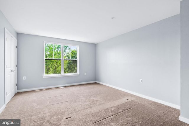 1424 TRAFALGAR LN, Frederick, MD 21701