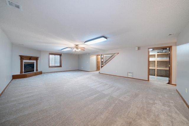 1607 N Woodridge Ct, Wichita, KS 67206